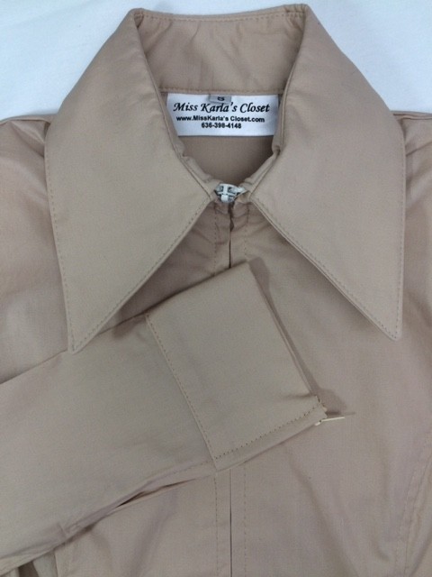 Miss Karla's Closet Fitted Show Shirt - Light Taupe