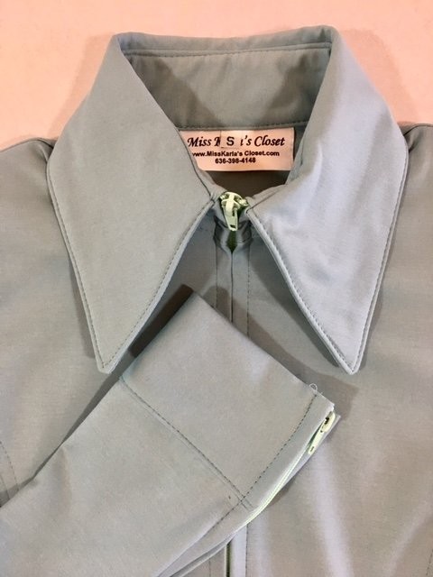 Miss Karla's Closet Fitted Show Shirt - Sage